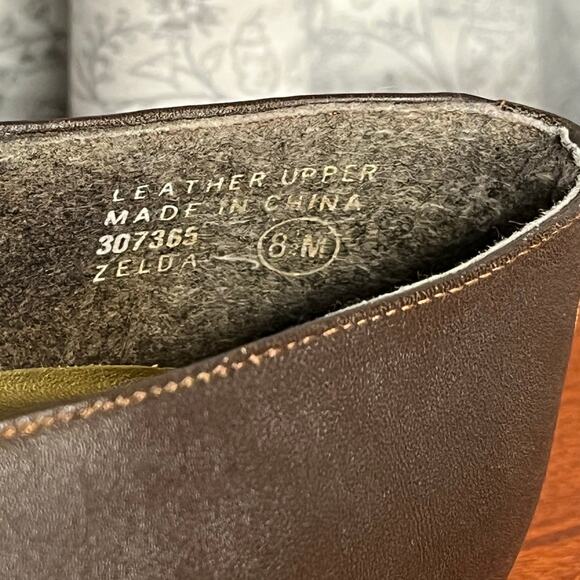 Vintage Brown Suede Loafers 8M Y2K Block Heel Preppy Office Academia old money - Picture 8 of 8